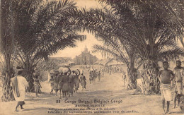 CONGO BELGE - Indigènes Apportant Des Vivres à La Mission - Carte Postale Ancienne - Belgisch-Congo