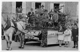 CPA 45 CHATEAUNEUF SUR LOIRE CARTE PHOTO CAVALCADE Cliché J.SEZNEC N°5 - Other & Unclassified