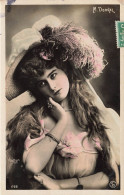 M DERVAL * Carte Photo * Artiste Spectacle Music Hall Cabaret Théâtre Opéra * Photo REUTLINGER - Artiesten