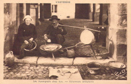 FOLKLORE - L'Auvergne - Les Auvergnats Chez Eux - Rétameurs Ambulants - Carte Postale Ancienne - Altri & Non Classificati