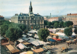 Roanne Hôtel De Ville  - Marché - Marchés