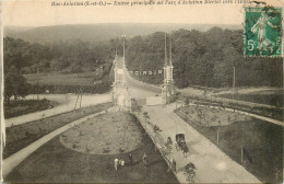 BUC Entrée Principale Du Parc D'Aviation Blériot Vers L'hôtel - Buc