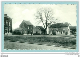 HENNUYERES Grand Place Panorama - Neuve - TB - Braine-le-Comte