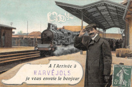 CPA 48 A L'ARRIVEE DE MARVEJOLS JE VOUS ENVOIE LE BONJOUR (TRAIN - Marvejols