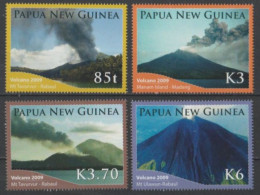 2009 Papua Nuova Guinea Vulcanoes Tavurvur,Manam Island,Ulawun Set MNH** Lux210 - Vulkanen