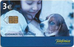 Spain - Telefónica - Cuidamos Tu Confianza - Girl With Dog - P-553 - 09.2004, 3€, 5.500ex, Used - Emisiones Privadas