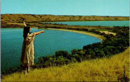 Canada Saskatchewan Native Indian Maiden Overlooking The Qu'Appelle Valley - Altri & Non Classificati