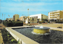 CANET-ST NAZAIRE EN ROUSSILLON - Place De La Méditerranée - Le Casino - Canet En Roussillon