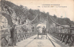 FRANCE - 63 - LE SAUT DU LOUP - Auvergne - Le Pont Suspendu - Carte Postale Ancienne - Auvergne Types D'Auvergne
