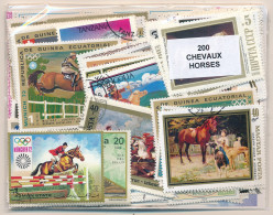 Offer   Lot Stamp - Paqueteria -   200 Sellos Diferentes Caballos  (Mixed Cond - Vrac (max 999 Timbres)