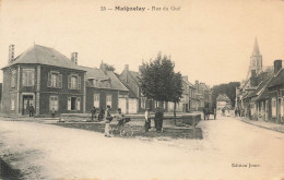 Maignelay * La Rue Du Gué * Facteur - Maignelay Montigny