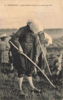 Ile De Noirmoutier * La Jupe Culotte Toujours à La Mode Dans L'île * Coiffe Costume * Bouzas ? - Noirmoutier