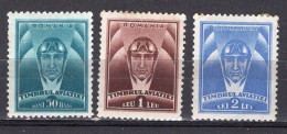 S2460 - ROMANIA ROUMANIE AERIENNE Yv N°19/21 * - Nuovi