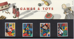 GB GREAT BRITAIN 1989 EUROPA GAMES & TOYS PRESENTATION PACK No 199 +ALL INSERTS CHILD CHILDREN ROBOT PLANE TRAIN YACHT - Presentation Packs
