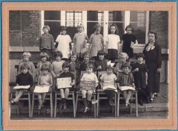 +++ Photo Sur Carton - Photo De Classe - CHATELET - Ecole Boubier - 1re Année 1926    // - Châtelet