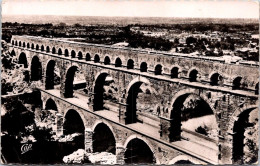 (2 Q 9) France - B/w - Pont Du Gard (dated 1954) - Ponts