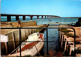 (2 Q 9) France - (posted 1960's) Viaduc D'Oléron - Ponts