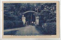 Réalville (82) : L'entrée Principale Du Foyer Des Indirectes En 1930 (animé) PF. - Realville