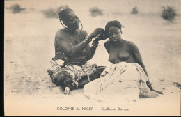 Colonie Du Niger -- Coiffeuse Djerma - Niger