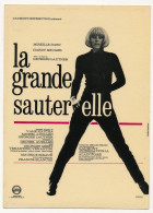 CPM - Reproduction D'affiche De Cinéma - La Grande Sauterelle (Mireille Darc) - Affiches Sur Carte