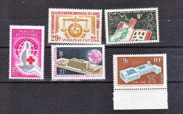 Wallis Et Futuna  168/170 , 175/176 Organisations Internationales Neuf  ** MNH Sin Charnela Cote 25.6 - Neufs