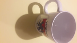 MUG. 41 VENDÔME ARMOIRIE BLASON. Neuf Blanc. - Tasses