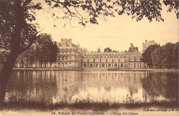 FRANCE - 77 - Fontainebleau - Palais De Fontainebleau - L'Etang Des Carpes - Carte Postale Ancienne - Fontainebleau
