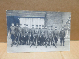 BOURGOIN (38) Carte Photo Groupe De Soldats Du 22ème Régiment D'infanterie - Bourgoin