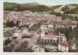 C.P. - PHOTO - EN AVION AU DESSUS DE ST ZACHARIE - LA PLACE DE LA MAISON DU PEUPLE - 6 - LAPIE - Saint-Zacharie