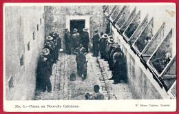 CPA Prison En NOUVELLE-CALEDONIE (Coupe Des Cheveux) ° W. Henry Caporn, Nouméa ** Bagne - Nouvelle Calédonie