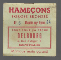 Pochette D'hameçons "Delbourg", Rue D'Alger à Montpellier (34). Reste 3 Feuillets Avec Hameçons - Pesca