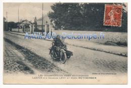 Rare CPA MOTO Les Champions Du Pneu Hutchinson LACOUR Sur Georges LEVY Side-Car - Motorfietsen