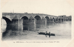 Gien - Pont Sur La Loire Sous Anne De Beaujeu XVe Siècle - Barque - Gien