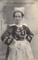 FOLKLORE - La Bretagne - Jeune Fille De Bannalec  - Carte Postale Ancienne - Trachten