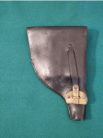 Holster  Ou Étui Pour Le Pistolet Walther P38 Pour La Garde Nationale Républicaine Portugaise .Années  1939 A 1979 - Police & Gendarmerie