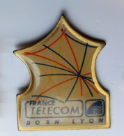 SY171 Pin's Carte De France Telecom DORN LYON Achat Immédiat - France Telecom