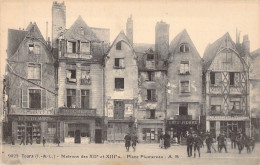 FRANCE - 37 - TOURS - Maison Des XIIe Et XIIIe Siècle - Place Plumereau - A B - Carte Postale Ancienne - Tours