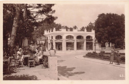 La Baule * Un Coin De KER CAUSETTE Et Du Square Du Casino * Ker Causette Café Restaurant Brasserie - La Baule-Escoublac