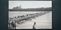 30 , Roquemaure , 2 Cartes Photos , Militaria , Le Pont De Bateaux Et Les équipages.....vues Peu Courantes - Roquemaure