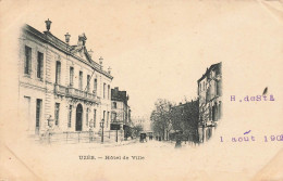 Uzès * Rue Et Hôtel De Ville * Mairie - Uzès