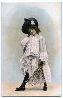 EDWARDIAN FASHION : PRETTY GIRL, STAGE PERFORMER / DANCER, HAT AND FLOWERS - Mode