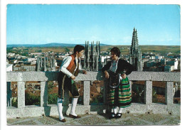 TRAJES TIPICOS, AL FONDO LA CATEDRAL / TYPICAL DRESSES, AT THE BACK OF THE CATHEDRAL.- BURGOS.-  ( ESPAÑA). - Burgos