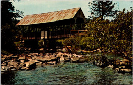 Covered Bridge Over Perry Stream Pittsburg New Hampshire - Ponts