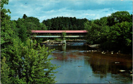 Covered Bridge Spanning Saco River Conway New Hampshire - Ponts