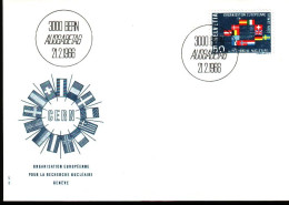 Fdc Suisse 1966 Sciences Energies Atome CERN à Meyrin Drapeaux - Atome