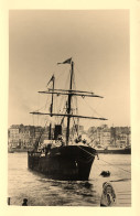 CLAPEYRON * Carte Photo * Bateau Paquebot Commerce Voilier - Passagiersschepen