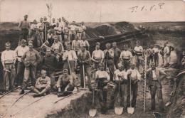 CARTE PHOTO - Chantier Du Camp De Mailly - Construction D'un EPI De Tir - Photographie -  Carte Postale Ancienne - - Photographie