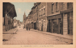 Combourg * La Rue Des Halles * Ferblanterie SALMON - Combourg