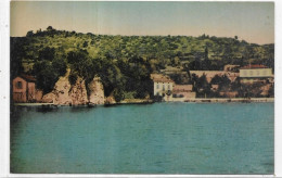 D 83.  BESSE SUR ISSOLE. LE LAC ET SES CHALETS.  CARTE ECRITE - Besse-sur-Issole