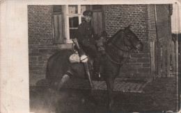 CARTE PHOTO - Militaire A Cheval - Cavalerie - Herman Giroux - Canada - Photographie -  Carte Postale Ancienne - - Photographs
